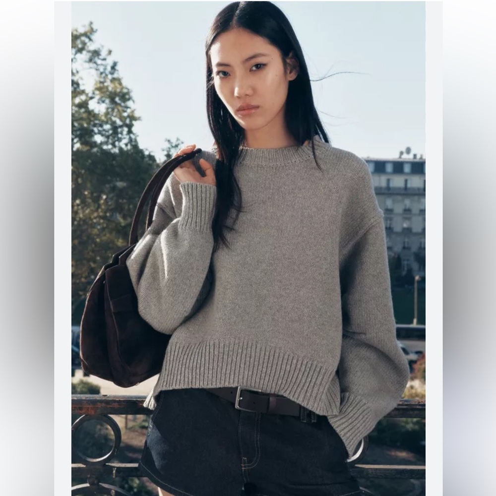Raw hem neckline sweater